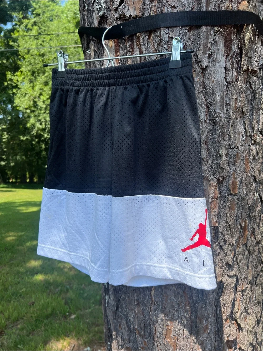 NWOT Jordan Black & White Mesh Basketball Shorts with Red Jumpman